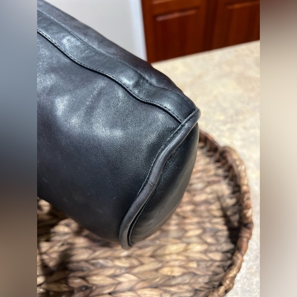 AUTHENTIC Vintage Coach Black Leather Drawstring Shoulder Pouch - 4025 - Picture 9 of 10